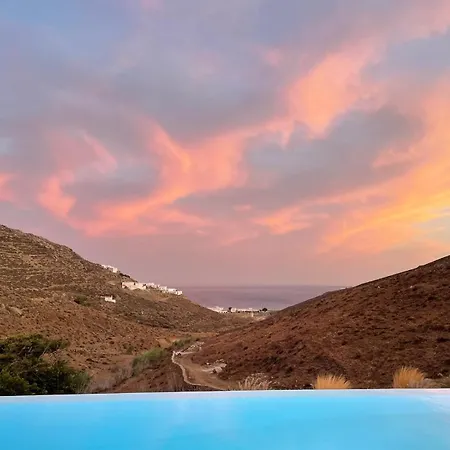 Rhea Elia * Ftelia (Mykonos)