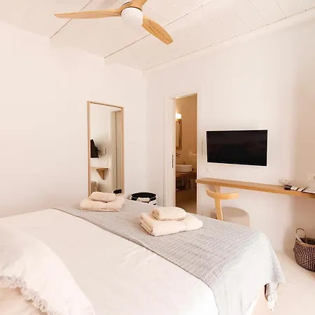 Rhea Elia Ftelia (Mykonos)