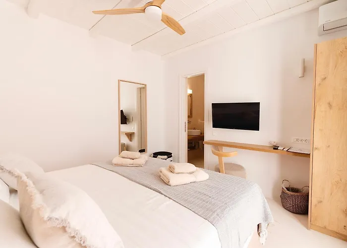 Rhea Elia פטליה